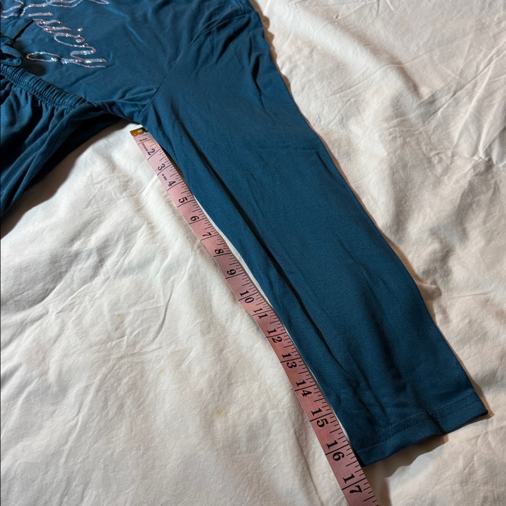 Juicy Pajama Lounge Set - Picture 9 of 10